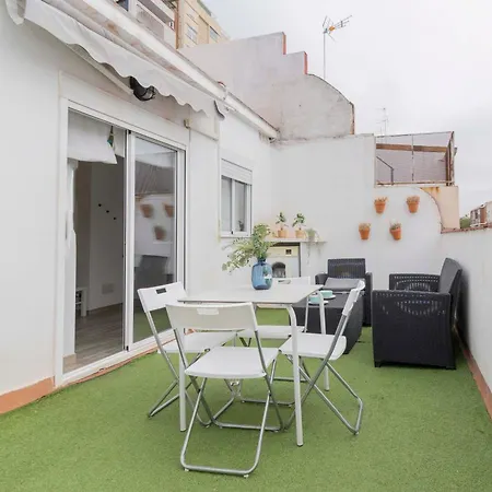 Triana Apartment *